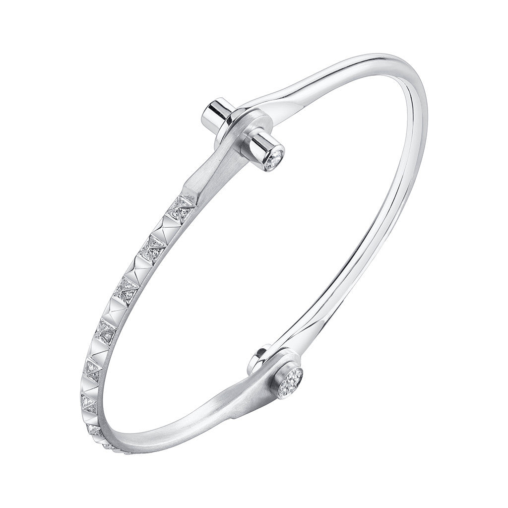 Skinny Pyramid Handcuff